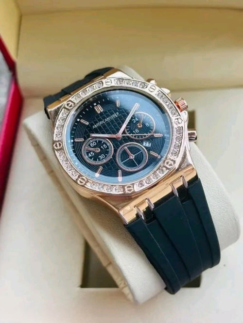 Men's watch with silicone strap and diamond art