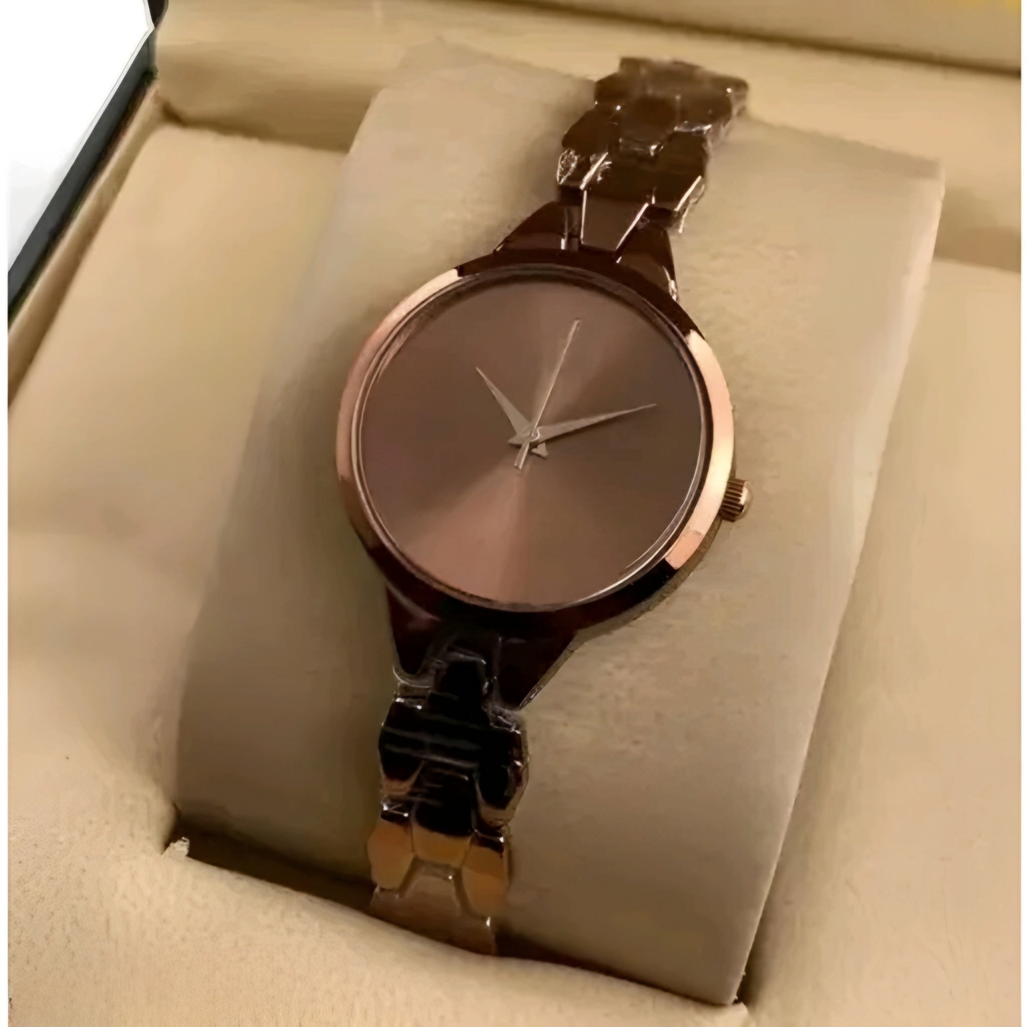 Latest women analog watch
